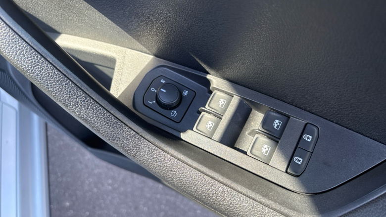 Skoda Karoq 1.5 TSI SE L 5dr DSG Petrol Estate